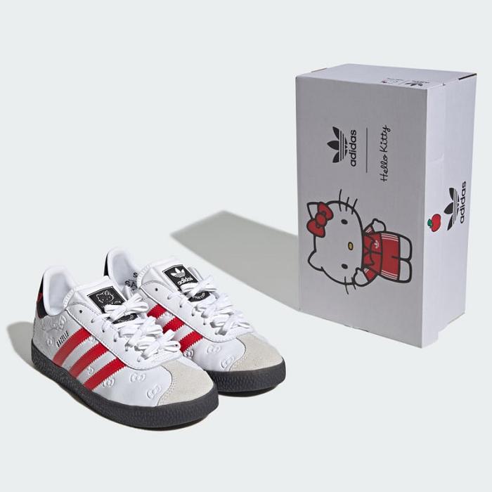 Hello Kitty Hello Kitty x adidas Gazelle Sneaker (Youth) Rosii Negrii | RO_HK51743