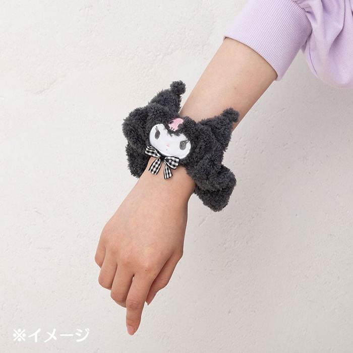 Hello Kitty Kuromi Cozy Plush Scrunchie (Gingham Bow) Negrii | RO_HK63044